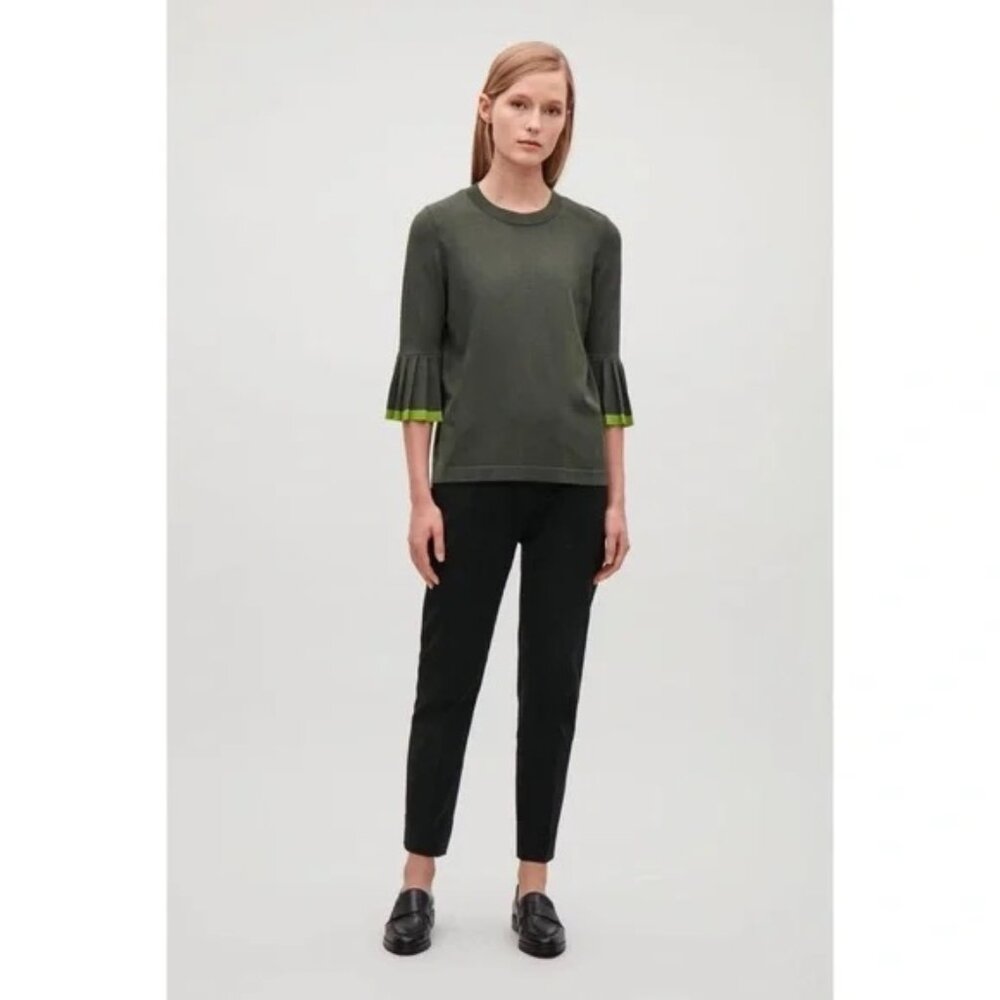 COS | Green Knit Top with Pleated 3/4 Sleeves & contrast cuff - Sz XS